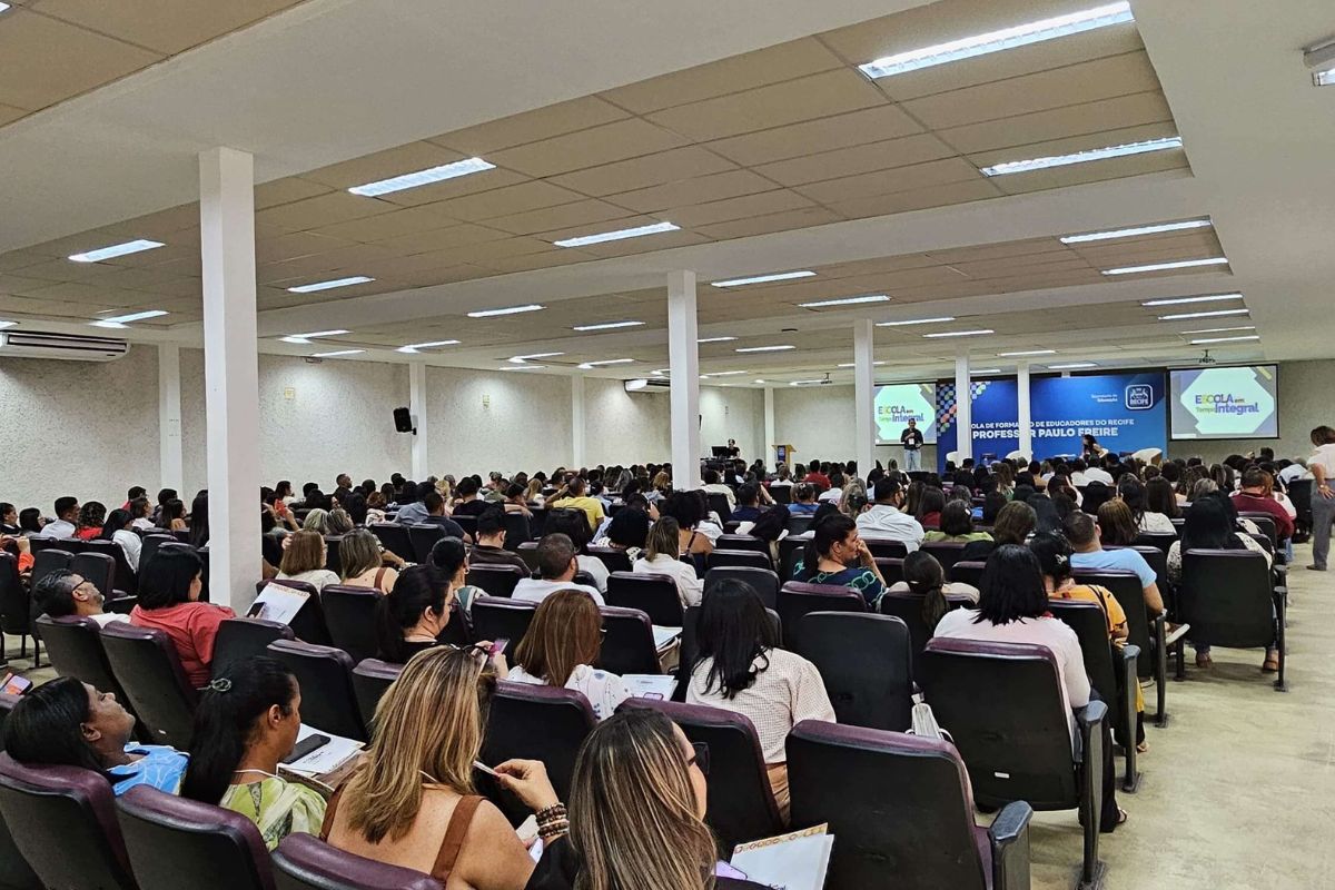 Formadores e cursistas participam de 1º Encontro Presencial do Programa ETI em Pernambuco